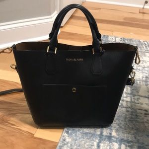 Black Michael Kors bag